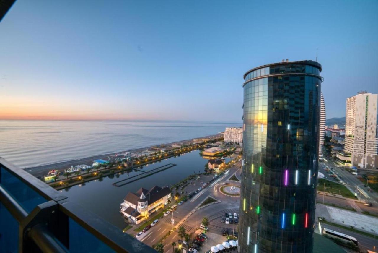 Orbi Twin Towers Aparthotel With Sea View Batumi Eksteriør billede