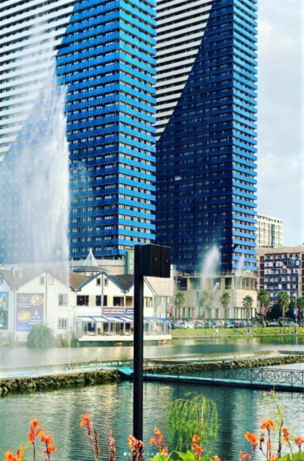 Orbi Twin Towers Aparthotel With Sea View Batumi Eksteriør billede