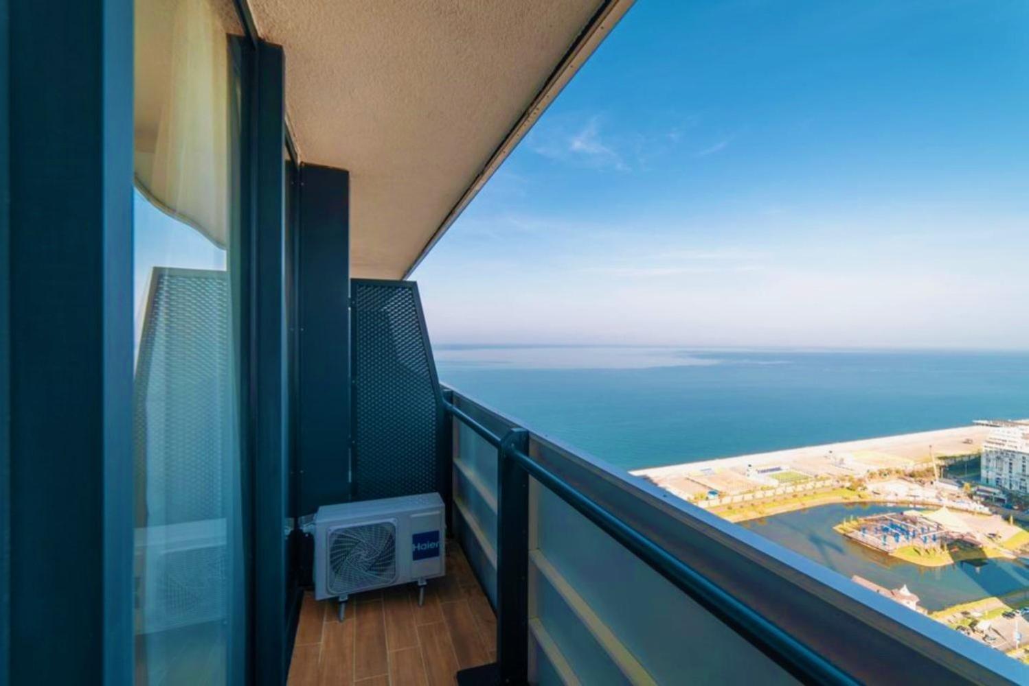 Orbi Twin Towers Aparthotel With Sea View Batumi Eksteriør billede
